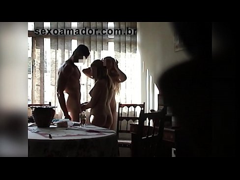 ❤️ Sex-Freunde laden einen riesigen Mann und einen Dreier mit ihm ein ❤️❌ Homemade porn bei de.rassadakubani.ru ❌️❤